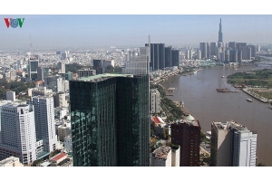 Vốn FDI đổ mạnh vào bất động sản TP.HCM có đáng lo?
