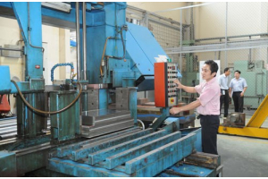 Ngành cơ khí dẫn đầu về nhập siêu